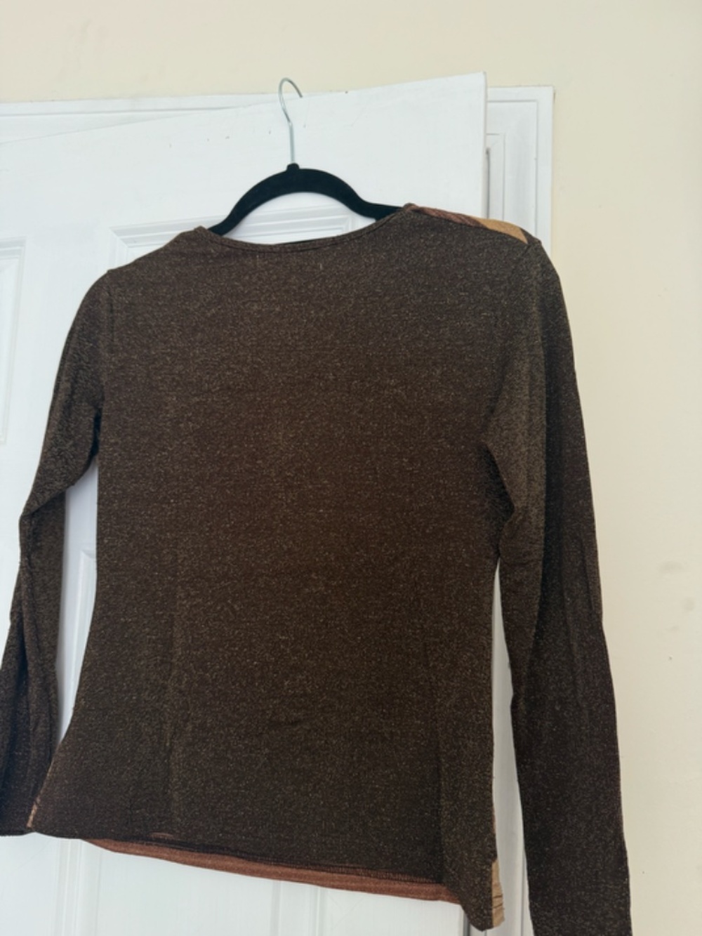 Patterned Long-Sleeve - Picture 4 of 4